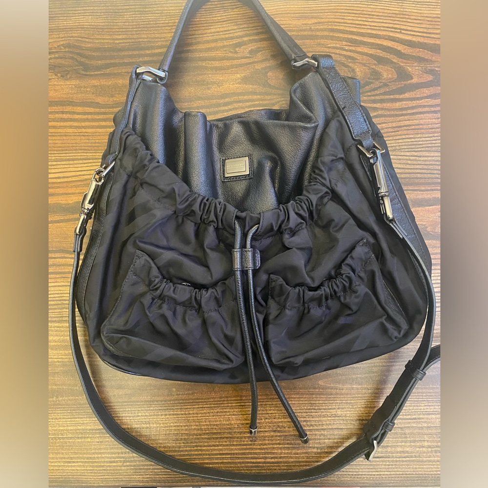 🖤AUTHENTIC BURBERRY NYLON BAG🖤